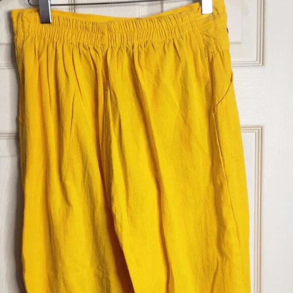 Vintage - Bright Yellow Orange Linen Capri Pants w Heavily Embroidered Front - Picture 4 of 5